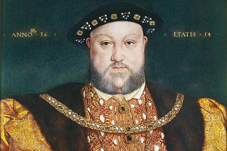 portrait of King Henry VIII, facing outward, flat cap and bearded